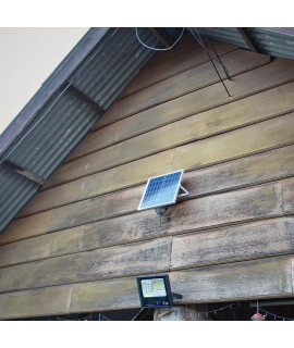 Projektor LED Solarny V-TAC 20W IP65 VT-60W 6000K 1650lm 2 Lata Gwarancji